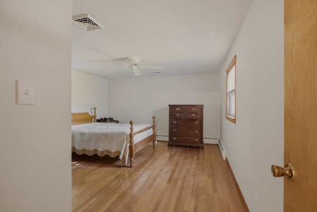 1443 Bedford St, Fall River, MA 02723