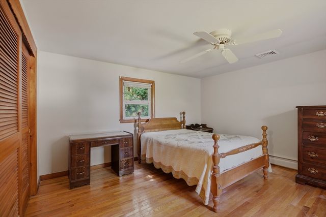 1443 Bedford St, Fall River, MA 02723