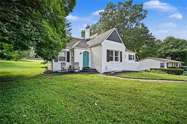 209 NW 83rd Street, Kansas City, MO 64118