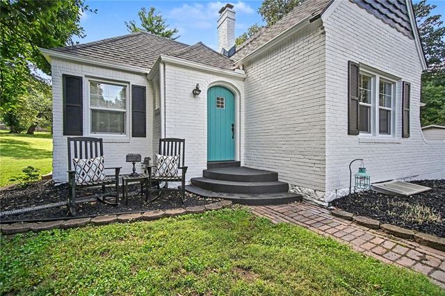 209 NW 83rd Street, Kansas City, MO 64118
