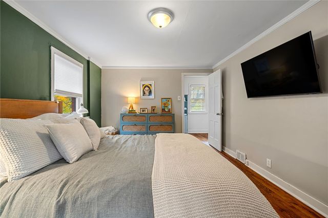 747 Fruithurst Dr, Mt Lebanon, PA 15228