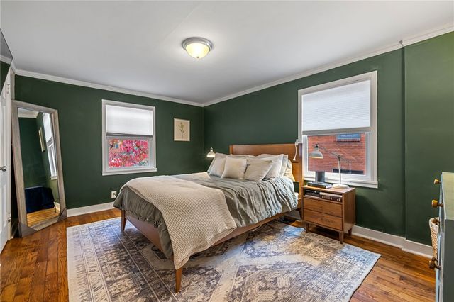 747 Fruithurst Dr, Mt Lebanon, PA 15228