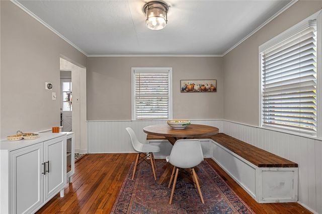 747 Fruithurst Dr, Mt Lebanon, PA 15228