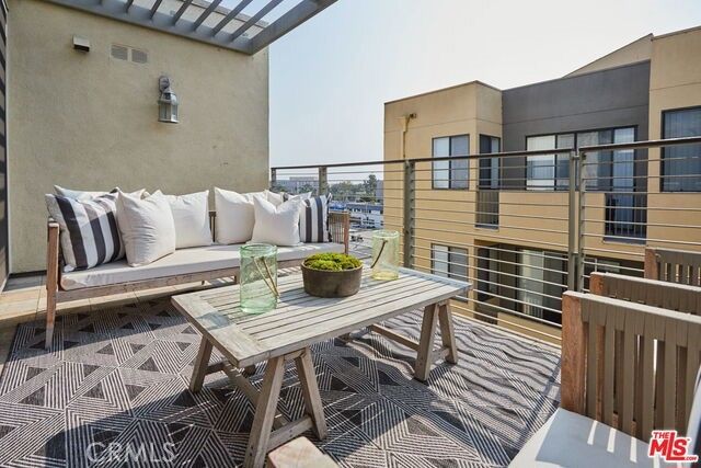 1544 7th 17, Santa Monica, CA 90401