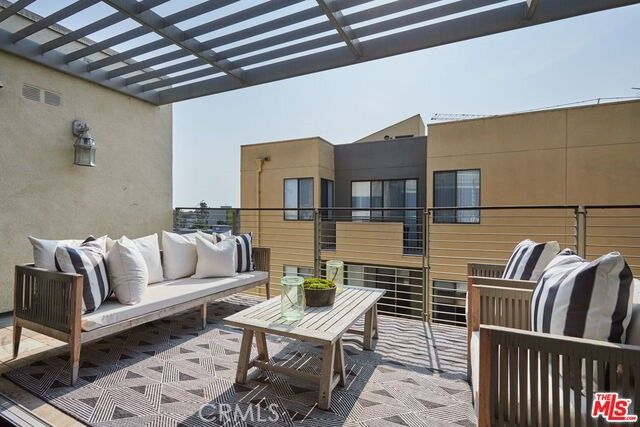 1544 7th 17, Santa Monica, CA 90401