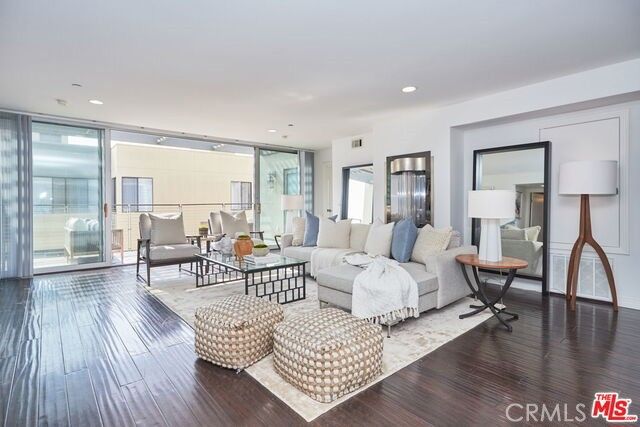 1544 7th 17, Santa Monica, CA 90401