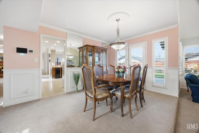 7016 Seapines Drive, Bakersfield, CA 93309