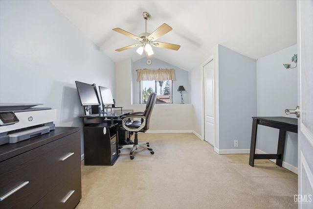 7016 Seapines Drive, Bakersfield, CA 93309