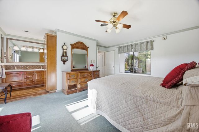 7016 Seapines Drive, Bakersfield, CA 93309