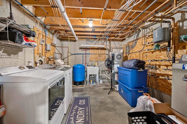 356 Hyland Hill Road, Washington, VT 05675