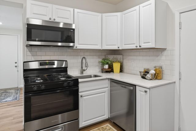 3901 Clinton Avenue, Minneapolis, MN 55409