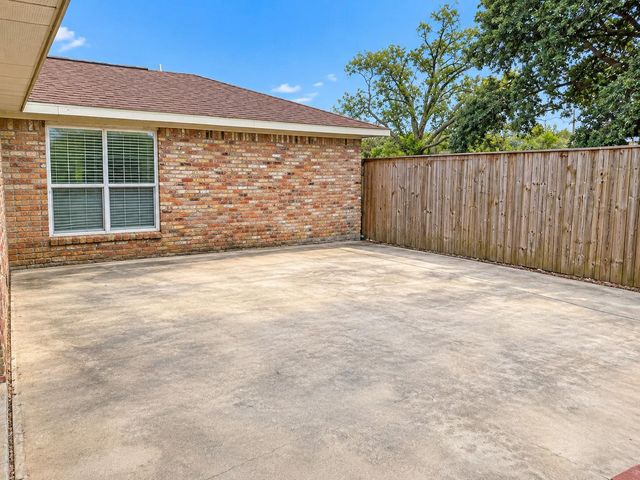 1103 County Road 281, Alvin, TX 77511