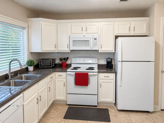 1103 County Road 281, Alvin, TX 77511