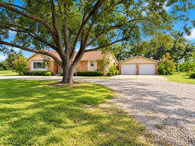 1103 County Road 281, Alvin, TX 77511