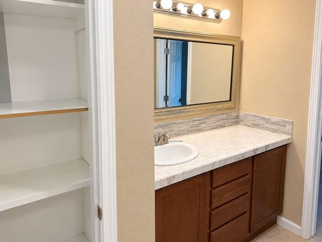 1103 County Road 281, Alvin, TX 77511