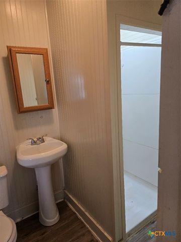 1219 Saint Michael Street, Gonzales, TX 78629