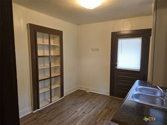 1219 Saint Michael Street, Gonzales, TX 78629