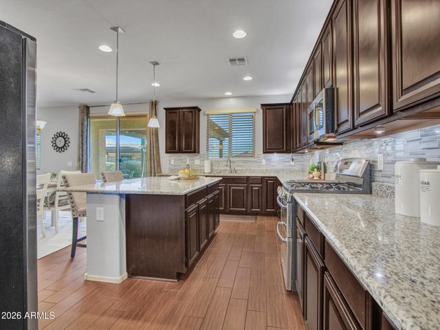 3715 W TERESA Drive, New River, AZ 85087