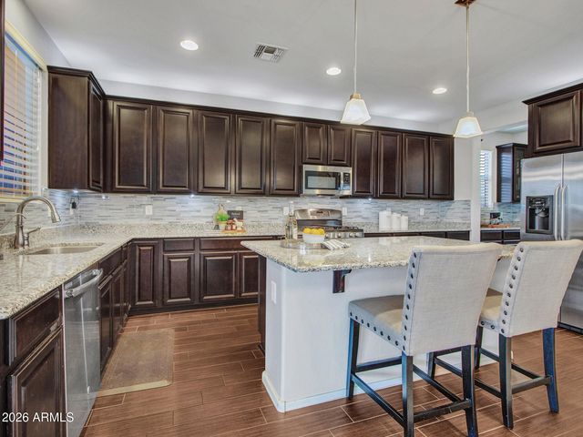 3715 W TERESA Drive, New River, AZ 85087