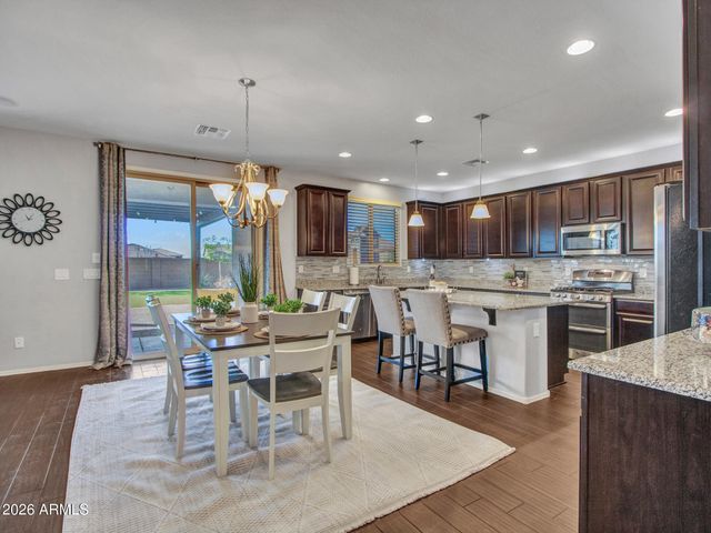 3715 W TERESA Drive, New River, AZ 85087