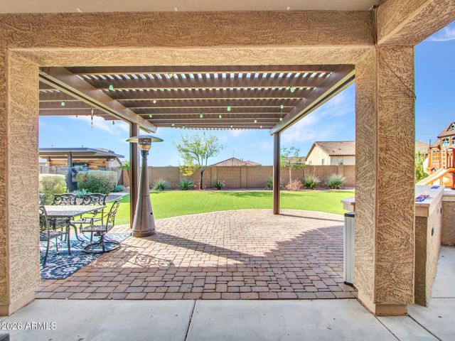 3715 W TERESA Drive, New River, AZ 85087