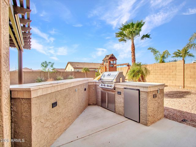 3715 W TERESA Drive, New River, AZ 85087