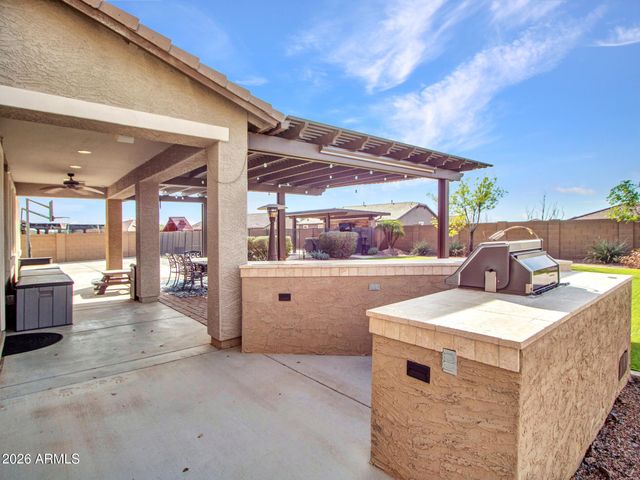 3715 W TERESA Drive, New River, AZ 85087