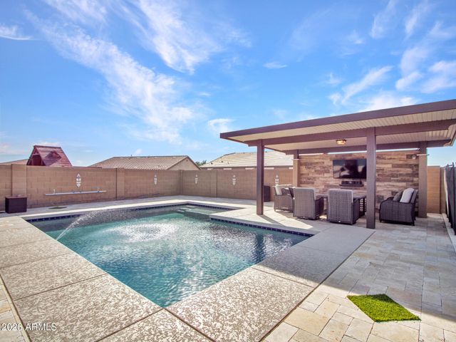 3715 W TERESA Drive, New River, AZ 85087