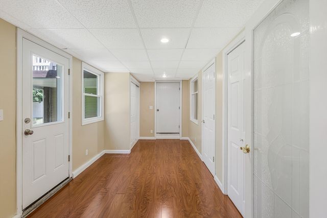 14 Raymond Rd, Chelmsford, MA 01824