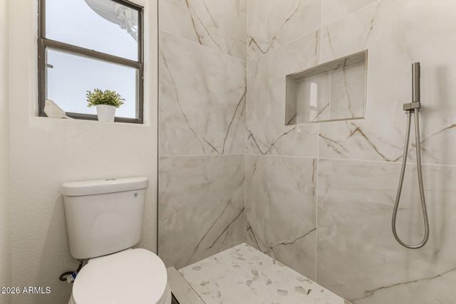 368 N MOUNTAIN VIEW Road, Apache Junction, AZ 85119