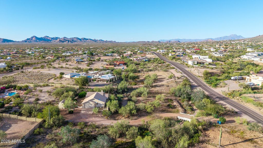 Image 38 of property listing at 368 N MOUNTAIN VIEW Road, Apache Junction, AZ 85119