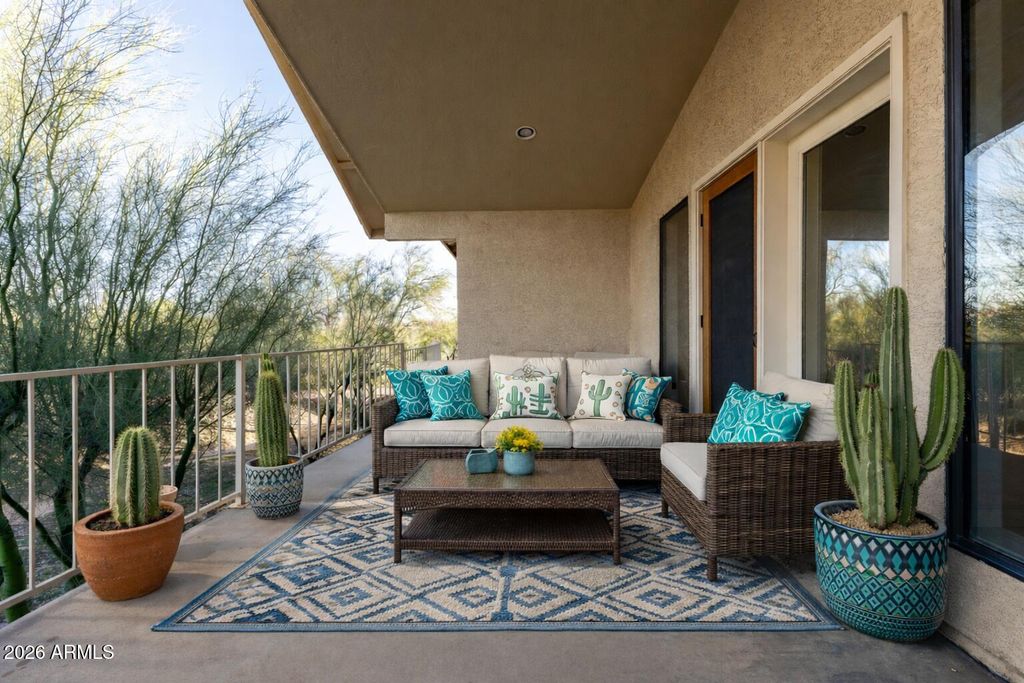 Image 4 of property listing at 368 N MOUNTAIN VIEW Road, Apache Junction, AZ 85119