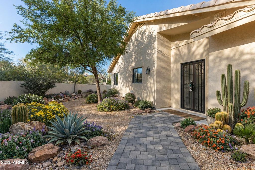Image 6 of property listing at 368 N MOUNTAIN VIEW Road, Apache Junction, AZ 85119