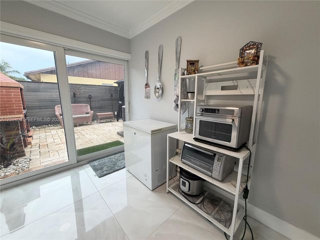 520 NW 46th Street, Deerfield Beach, FL 33064