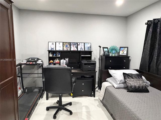520 NW 46th Street, Deerfield Beach, FL 33064
