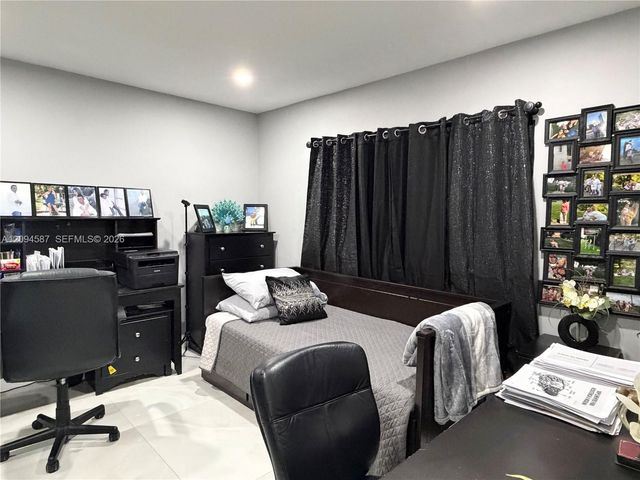 520 NW 46th Street, Deerfield Beach, FL 33064