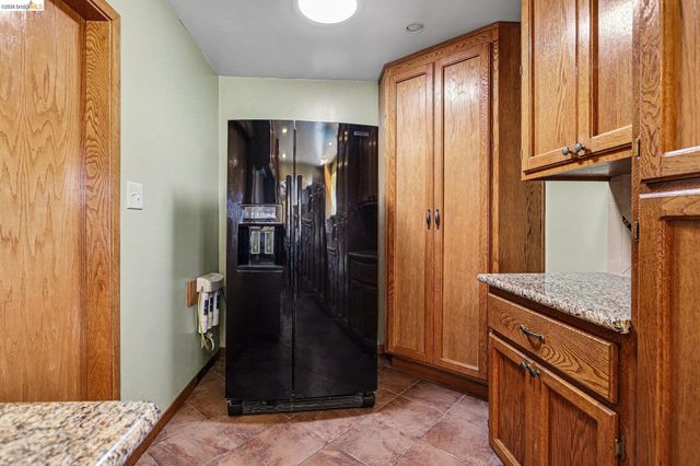 131 Hazel Dr, Pleasant Hill, CA 94523