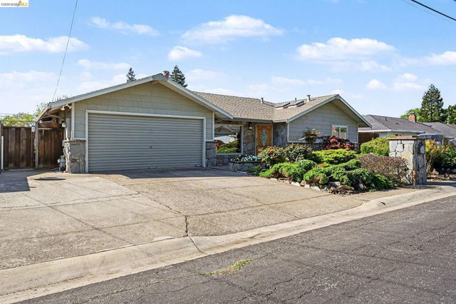 131 Hazel Dr, Pleasant Hill, CA 94523