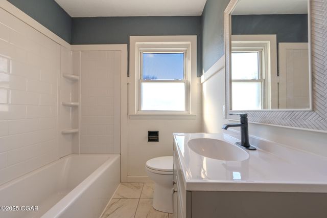 406 Maple Street, Greenfield, MO 65661