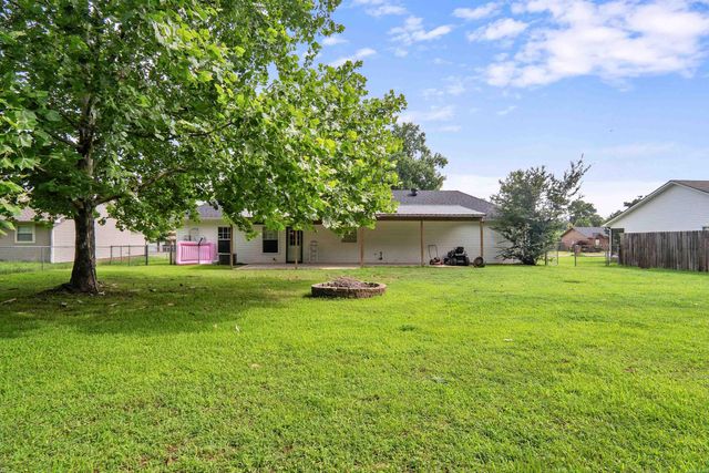 15 Red Oak Drive, Cabot, AR 72023