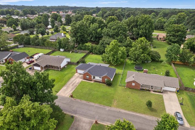 15 Red Oak Drive, Cabot, AR 72023