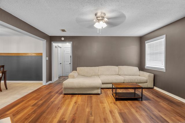 15 Red Oak Drive, Cabot, AR 72023
