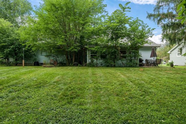 2530 Sunset Drive, Beloit, WI 53511