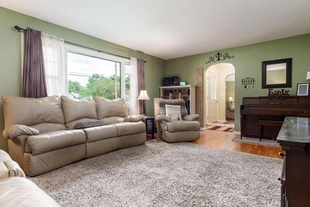 2530 Sunset Drive, Beloit, WI 53511