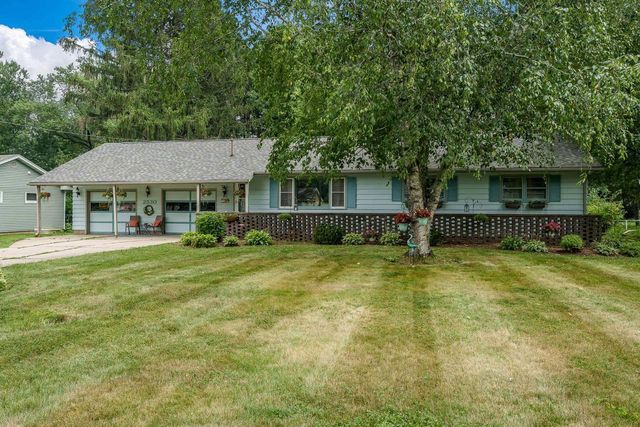 2530 Sunset Drive, Beloit, WI 53511