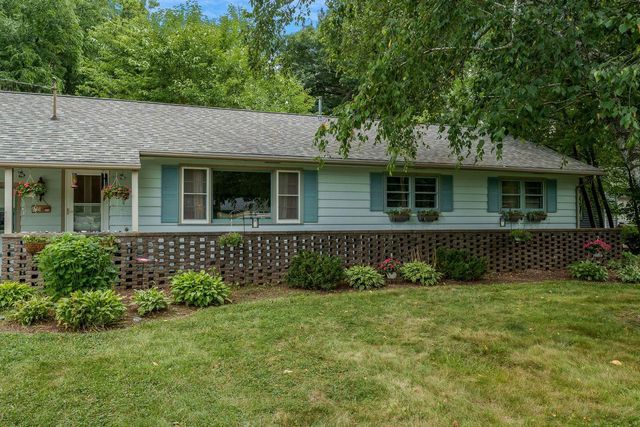 2530 Sunset Drive, Beloit, WI 53511