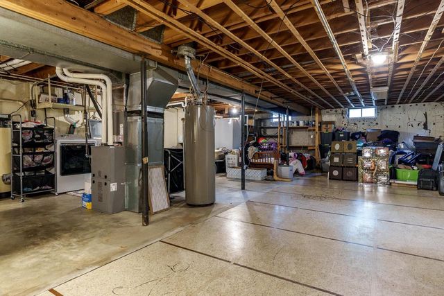 2530 Sunset Drive, Beloit, WI 53511