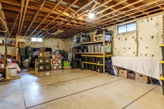 2530 Sunset Drive, Beloit, WI 53511