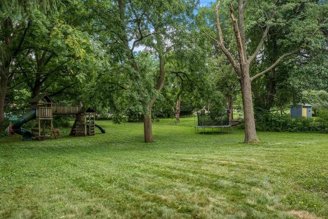 2530 Sunset Drive, Beloit, WI 53511