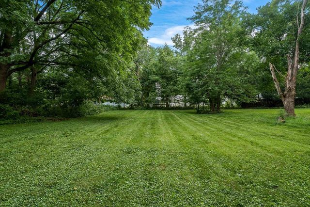 2530 Sunset Drive, Beloit, WI 53511